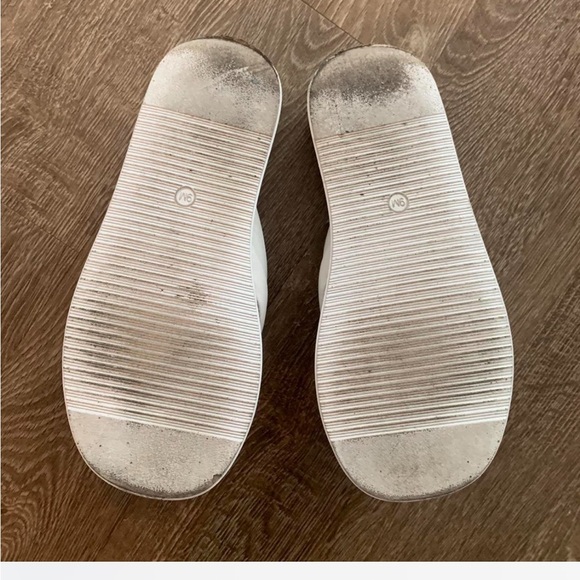 Women's White Sandals - Picture 4 of 4